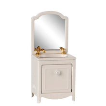 Load image into Gallery viewer, Maileg Sink Dresser Mouse