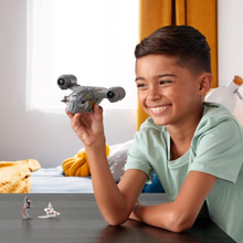 Load image into Gallery viewer, Star Wars Micro Galaxy Razor Crest 8"