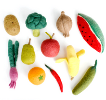 Load image into Gallery viewer, Tara Treasures Felt Fruit & Vegetables Set B