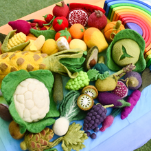 Load image into Gallery viewer, Tara Treasures Felt Fruit & Vegetables Set B