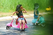 Load image into Gallery viewer, Amboss Toys Vespa Pink