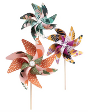 Load image into Gallery viewer, Imagine Make & Play Wonderful Windmills
