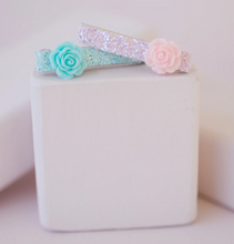 Load image into Gallery viewer, Great Pretenders Glitter Rosette Hair Clip
