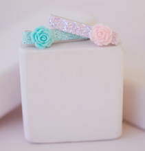 Load image into Gallery viewer, Great Pretenders Glitter Rosette Hair Clip