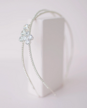 Load image into Gallery viewer, Great Pretenders Diamante Headband
