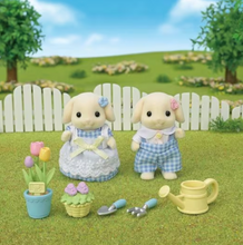 Load image into Gallery viewer, Sylvanian Families Blossom Gardening Set