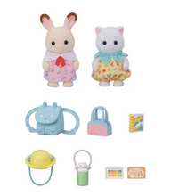 Load image into Gallery viewer, Sylvanian Families Nursery Friends Walk Along Duo