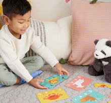 Load image into Gallery viewer, Petit Collage Spelling Puzzles : Animals 3 & 4 Letter Words