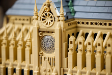 Load image into Gallery viewer, Lego Architecture Notre Dame de Paris 21061