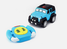 Load image into Gallery viewer, BBJunior Lil Drivers Jeep Remote Control Car