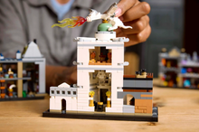 Load image into Gallery viewer, Lego Harry Potter Diagon Alley Wizarding Shops 76444