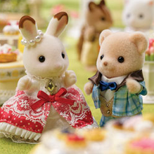 Load image into Gallery viewer, Sylvanian Families Anniversary Friends Set Freya & Theo