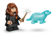 Load image into Gallery viewer, Lego Harry Potter Cauldron: Secret Potions Classroom 76464