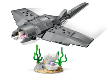 Load image into Gallery viewer, Lego Creator Fierce Shark with a Treasure Chest 31381