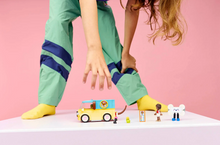Load image into Gallery viewer, Lego Friends Pet Accessories Van 42678