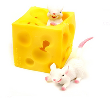 Load image into Gallery viewer, Stretchy Mouse & Cheese