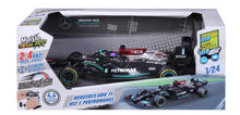 Load image into Gallery viewer, Maisto 1:24 Formula 1 Racing Mercedes AMG