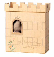 Load image into Gallery viewer, Maileg Mouse Princess & the Pea