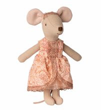 Load image into Gallery viewer, Maileg Mouse Princess & the Pea