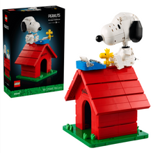 Load image into Gallery viewer, LEGO Ideas Peanuts: Snoopy's Doghouse 21368