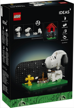 Load image into Gallery viewer, LEGO Ideas Peanuts: Snoopy's Doghouse 21368