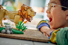 Load image into Gallery viewer, LEGO Creator Wild Animals: Majestic Lion 31386