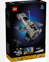 Load image into Gallery viewer, Hubble Space Telescope 11382