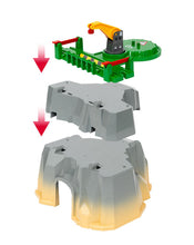 Load image into Gallery viewer, Brio Cargo Mountain Set 36010