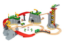 Load image into Gallery viewer, Brio Cargo Mountain Set 36010