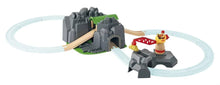 Load image into Gallery viewer, Brio Crane & Tunnel Mountain Set 33889
