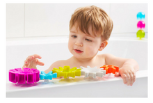 Load image into Gallery viewer, Boon Cogs Water Gears Bath Toy