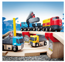Load image into Gallery viewer, Brio Rail & Road Loading Set 33210