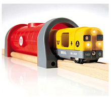 Load image into Gallery viewer, Brio Deluxe Railway Set 33052