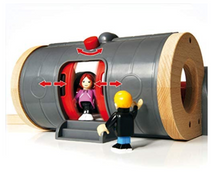 Load image into Gallery viewer, Brio Deluxe Railway Set 33052