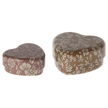 Load image into Gallery viewer, Maileg Metal Heart Box Set Ochre Heather

