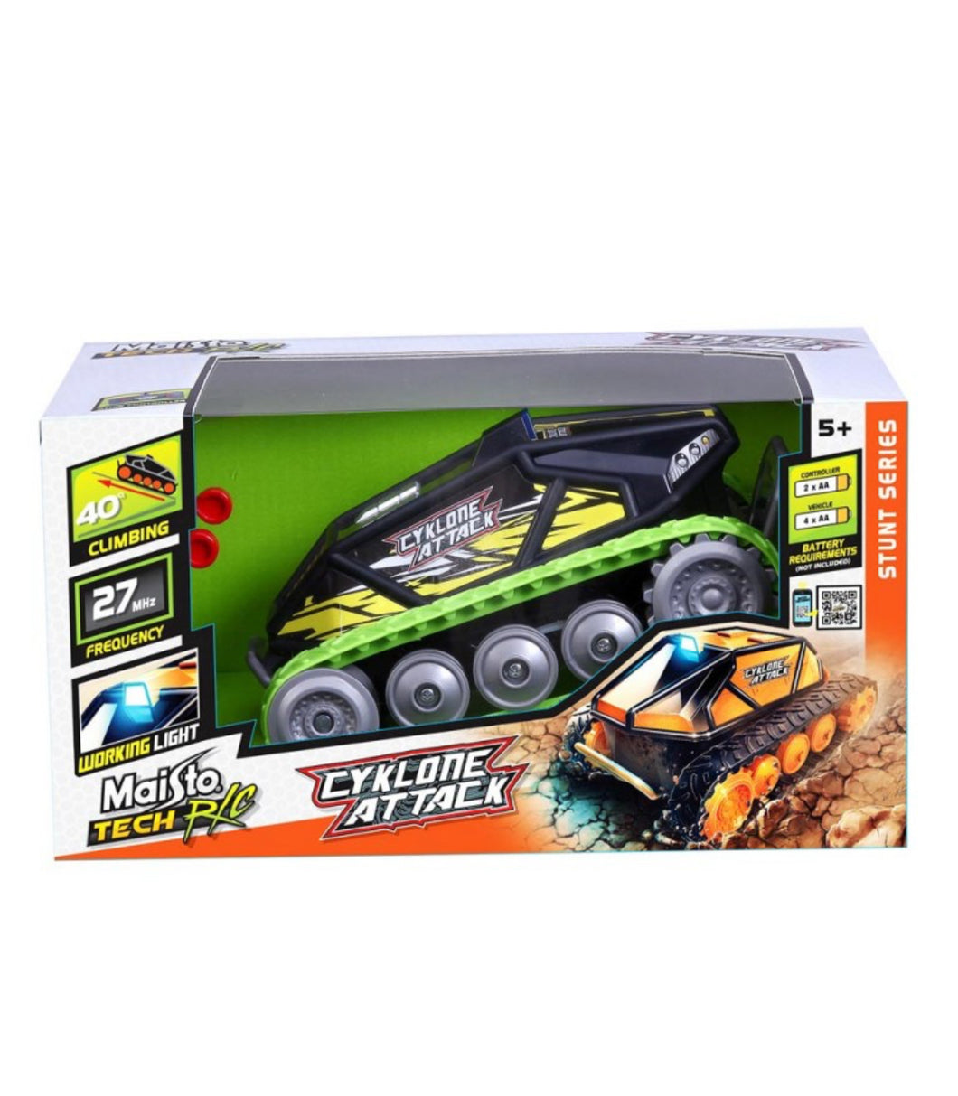 Cyklone Attack with Rubber Treads
