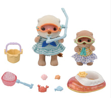 Load image into Gallery viewer, Sylvanian Families Sea Otter Sisters Splashy Snorkel Set
