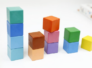 Haku Yoka 6 Cube Crayons Rainbow Colours