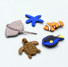 Load image into Gallery viewer, Felt Finger Puppet Set Coral Reef
