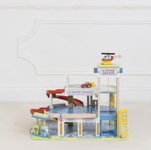 Load image into Gallery viewer, Le Toy Van Grande Garage
