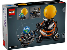 Load image into Gallery viewer, Lego Technic Planet Earth &amp; Moon in Orbit 42179
