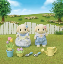 Load image into Gallery viewer, Sylvanian Families Blossom Gardening Set
