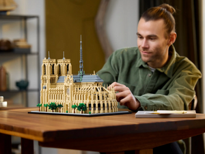 Lego Architecture Notre Dame de Paris 21061