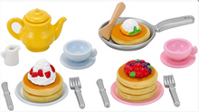 Load image into Gallery viewer, Sylvanian Families Homemade Pancake Set
