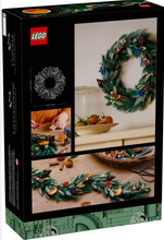 Load image into Gallery viewer, Lego Icons Christmas Wreath 10340
