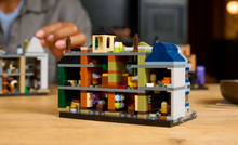 Load image into Gallery viewer, Lego Harry Potter Diagon Alley Wizarding Shops 76444
