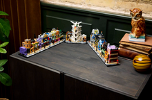 Load image into Gallery viewer, Lego Harry Potter Diagon Alley Wizarding Shops 76444
