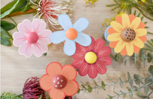 Load image into Gallery viewer, Wooden Dancing Flower
