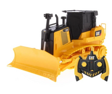 Load image into Gallery viewer, Masters Toy Range Radio Control Mini RC CAT D7E Track-Type Tractor
