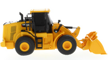 Load image into Gallery viewer, Masters Toy Range Radio Control Mini RC CAT 950M Wheel Loader
